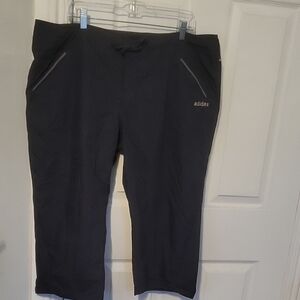 Adidas Women's Gray Capri Athlethic Pants